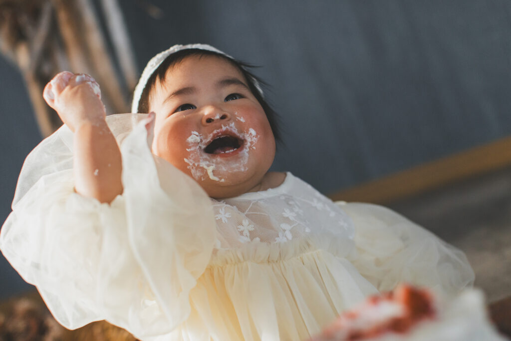 スマッシュケーキを使用した1歳バースデーフォト
