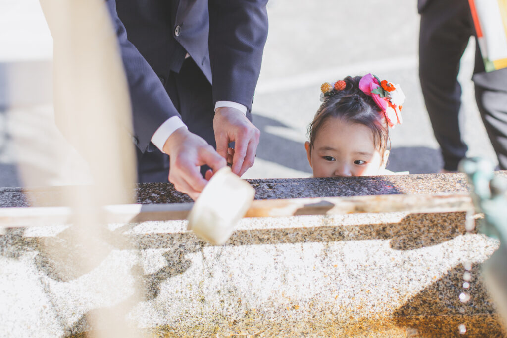 3歳女の子の七五三着物姿(栃木市太平山神社でロケーション撮影)