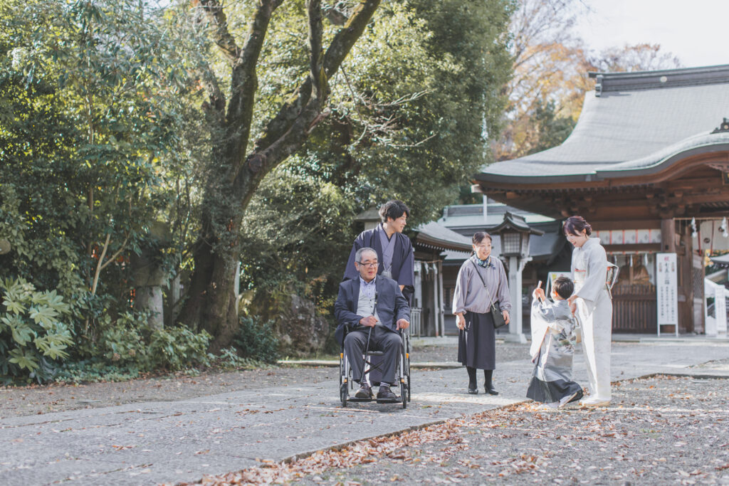 祖父母と合流して撮影した七五三家族写真(栃木県フォトスタジオ)