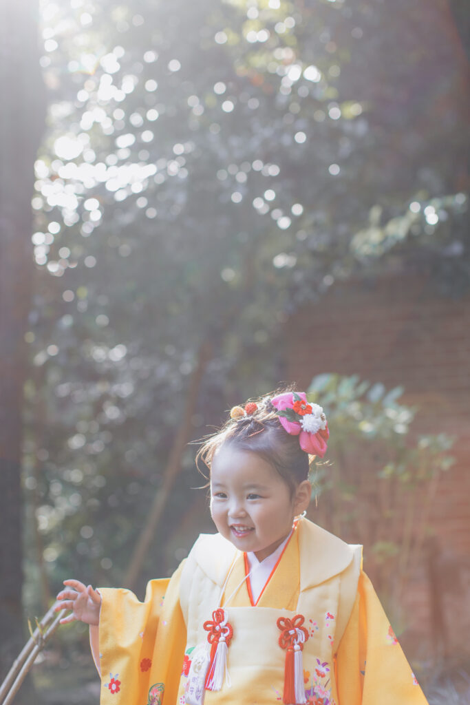 3歳女の子の七五三着物姿(栃木市太平山神社でロケーション撮影)