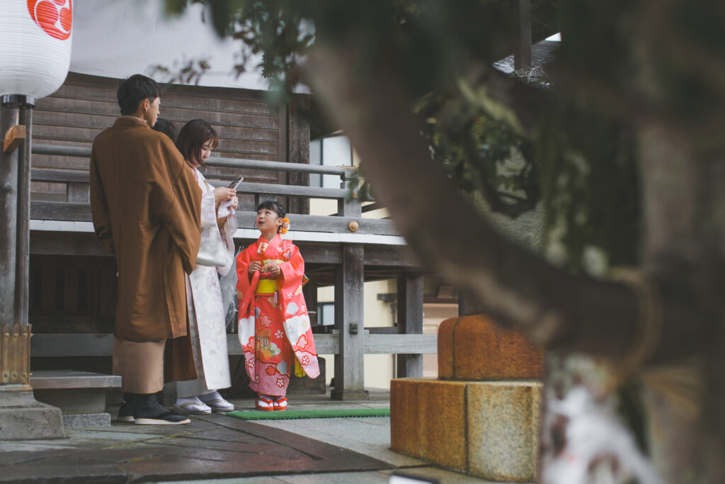 雨の中で撮影した健田須賀神社の七五三写真