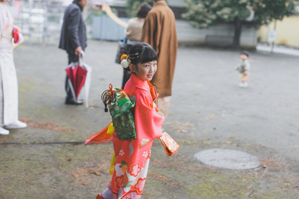 雨の中で撮影した健田須賀神社の七五三写真