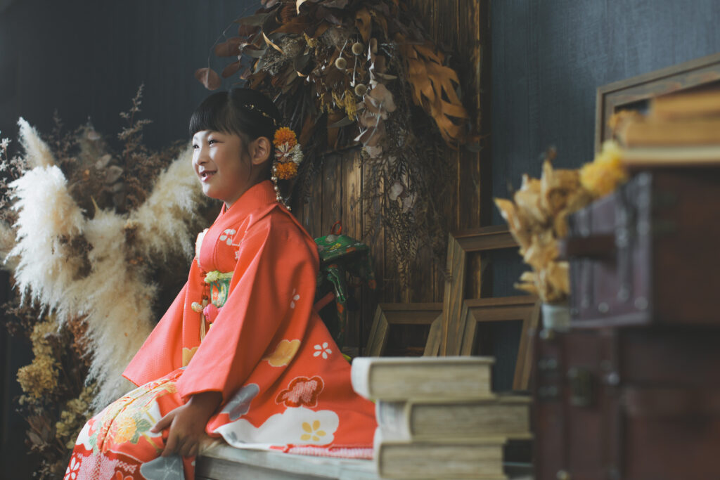 スタジオで撮影した7歳七五三の落ち着いたポートレート