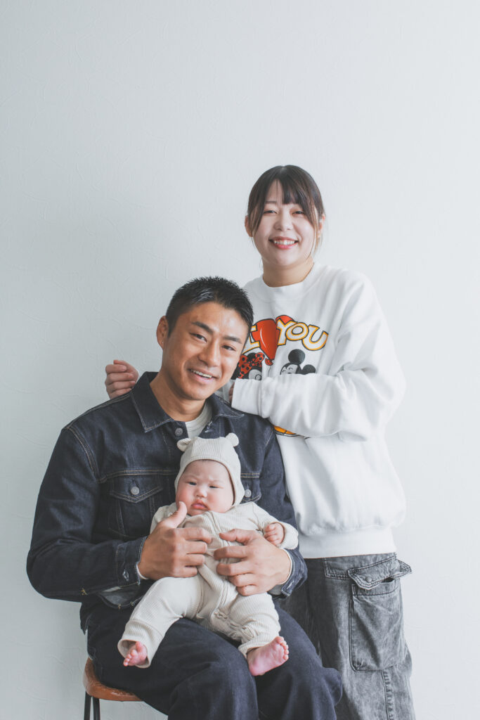 お宮参りから再来店した100日祝い撮影 小山市 写真スタジオ