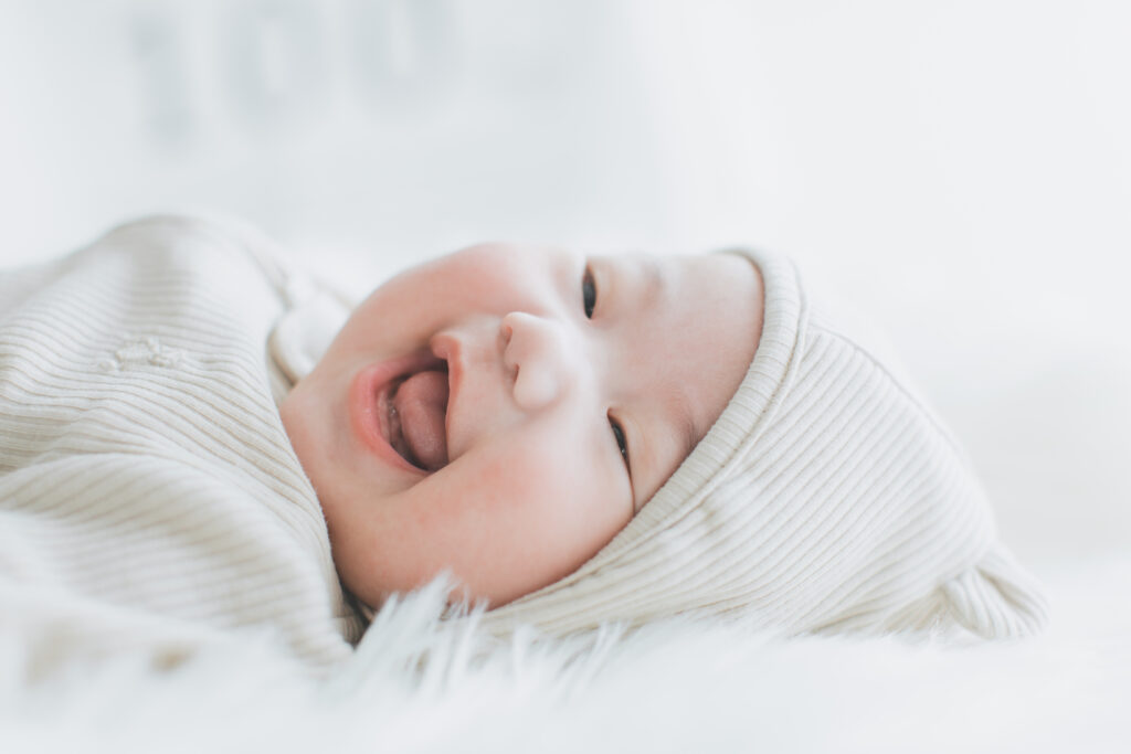 お宮参りから再来店した100日祝い撮影 小山市 写真スタジオ