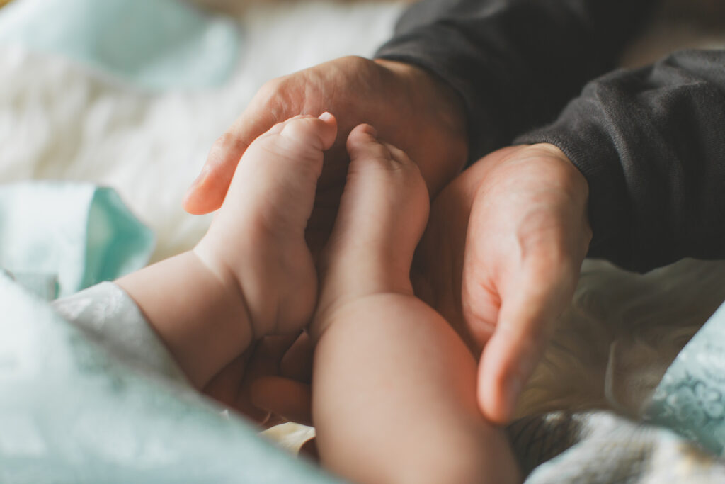 ムチムチ太ももが可愛い赤ちゃん写真