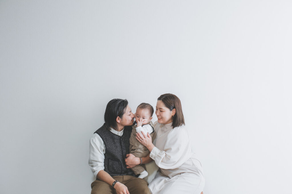 パパママと一緒に過ごす1歳記念写真