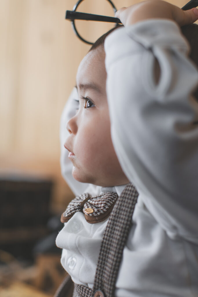 フォトスタジオで撮影した1歳男の子の記念写真