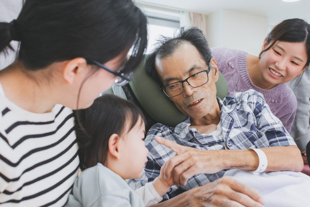 入院先での自然な家族撮影風景