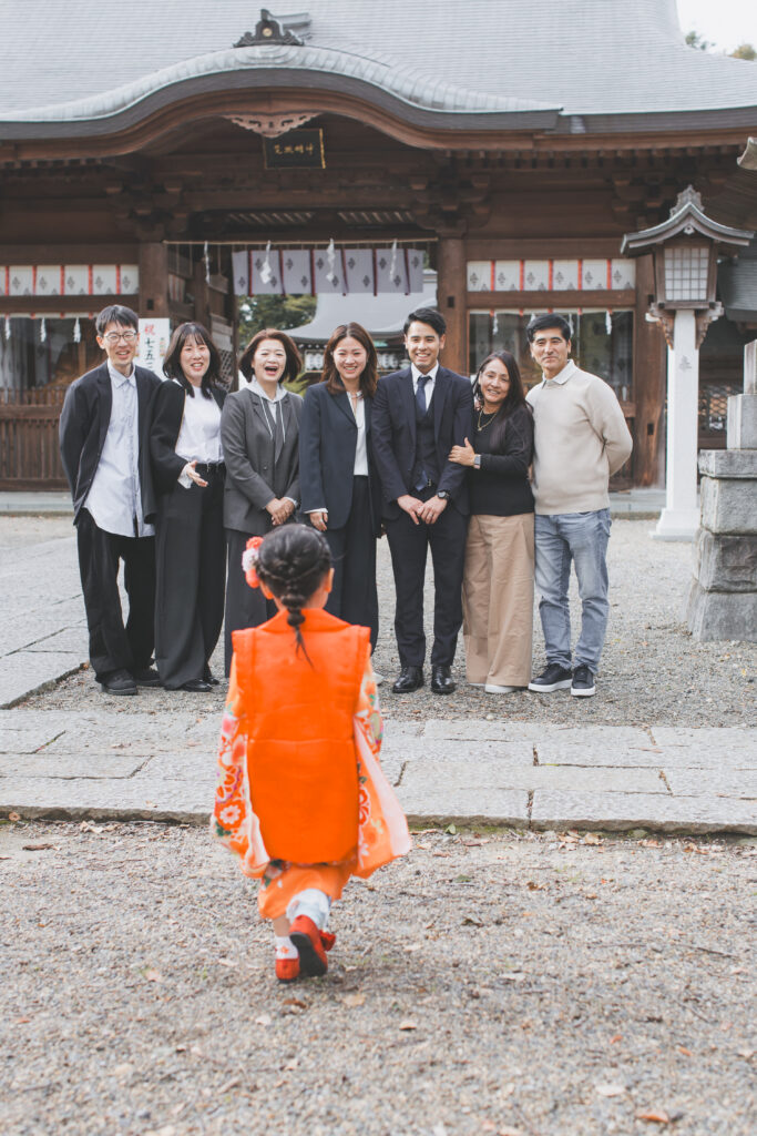 七五三の家族集合写真