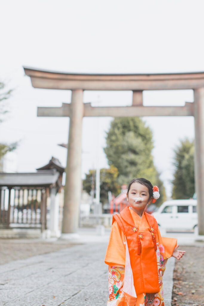 神社での七五三撮影風景