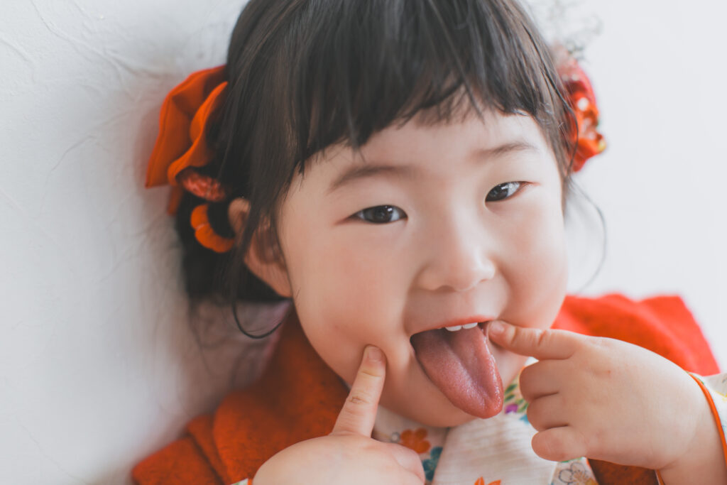 七五三着物姿の女の子