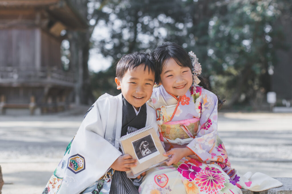 神社での七五三撮影風景