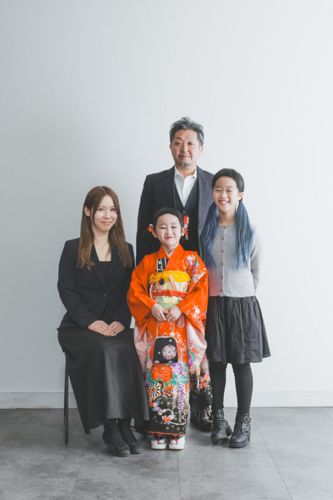 家族での七五三記念写真