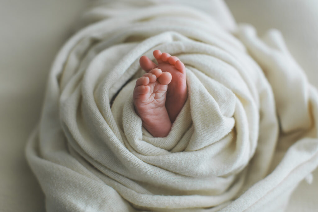 赤ちゃんの手足の写真
