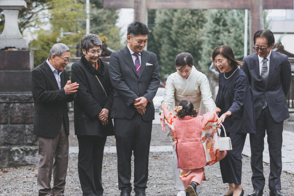 家族で祝う七五三写真